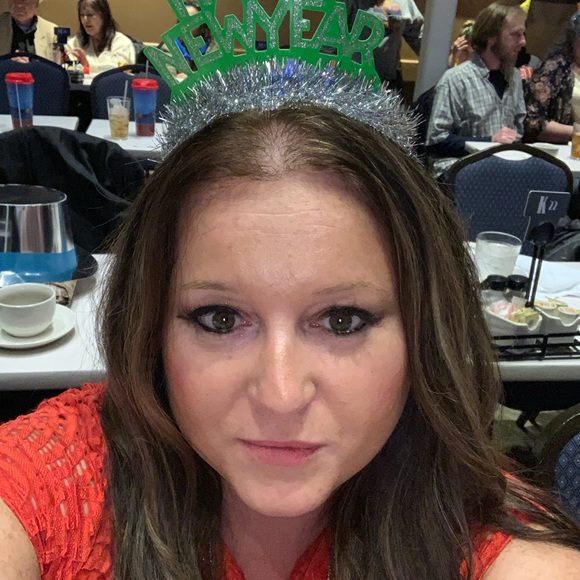 Meet your Posher, Liza - Picture 1 of 1